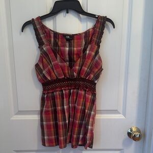Women's Plaid Sleeveless Top - Pink and Brown. A-3